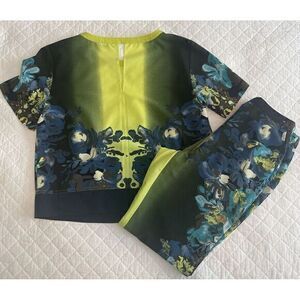 View by Walter Baker Midnight Garden Floral Top Size 8 and Jogger‎ Bottoms Sz 4